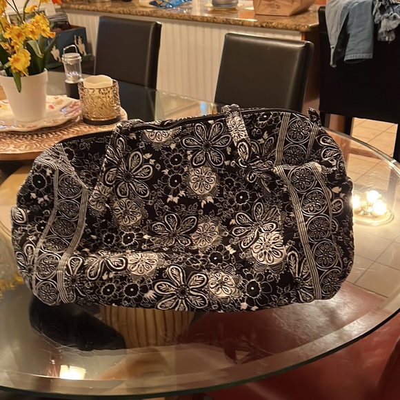 COPY - Large black and white flowered Tote bag - Picture 2 of 5